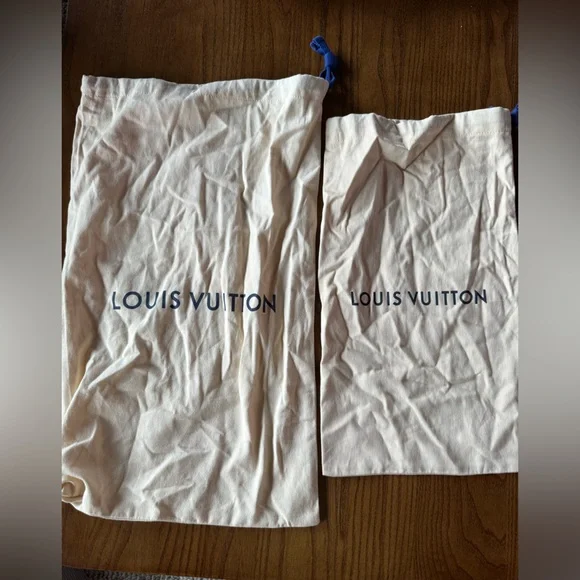 Louis Vuitton Dust Bag Assortment - White, Cream, Black